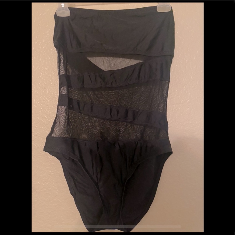 One piece bathing suit🔆